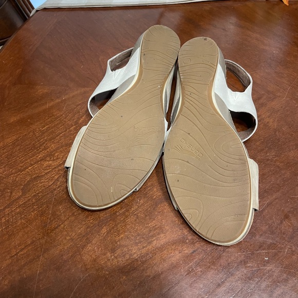 Dansko Vicky Crisscross Wedge Sandals Size 42 Nubuck Leather Tan Beige wedge 11 - Picture 6 of 8